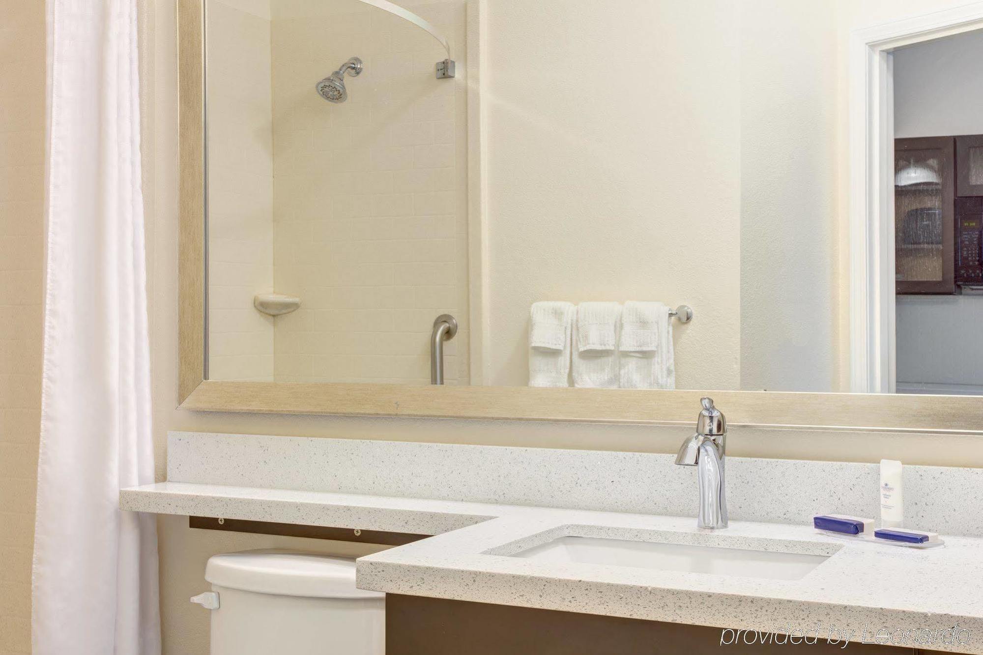 Candlewood Suites Cut Off - Galliano By Ihg Bagian luar foto